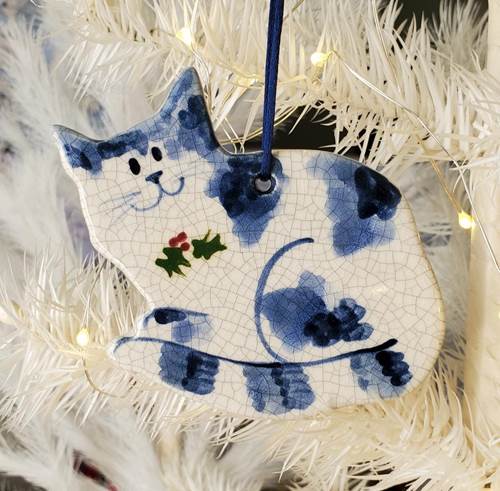 Calico Cat Sitting Ornament