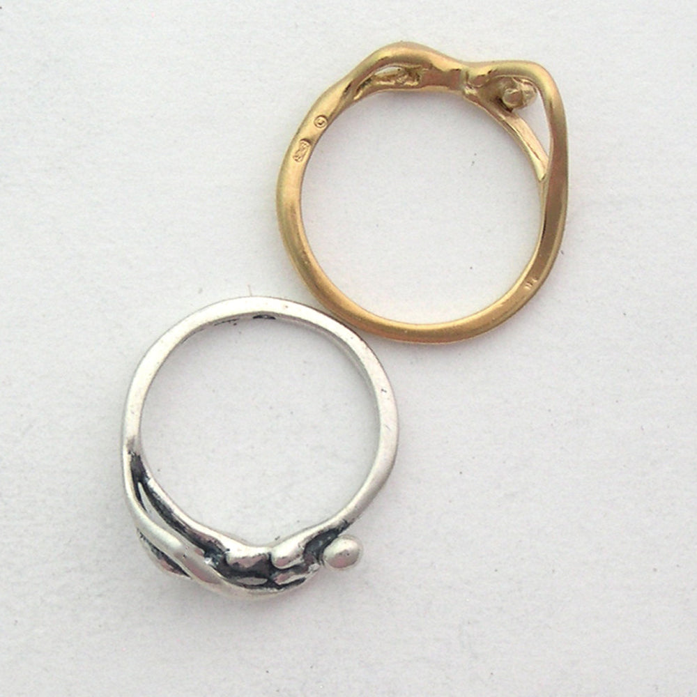 Woman Woman Embrace Ring SG 7.5