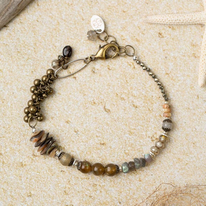 Dunes Bracelet Labradorite + Glass