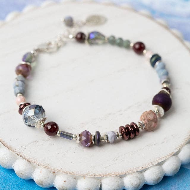 Horizon Simple Bracelet Garnet + Crystal