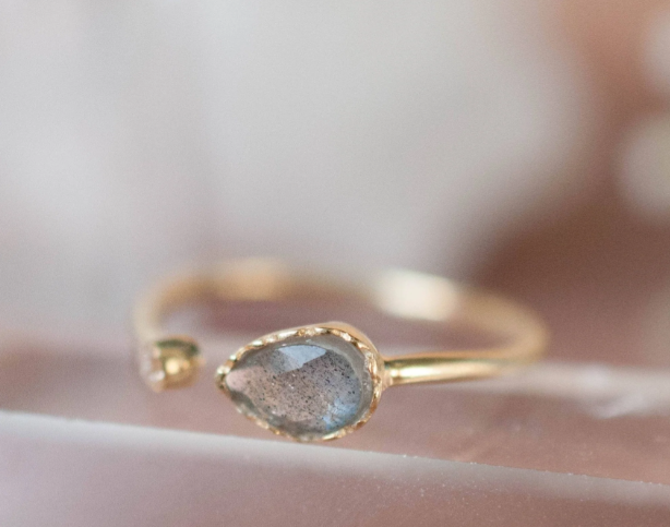 Pietra Ring Labradorite + Gold