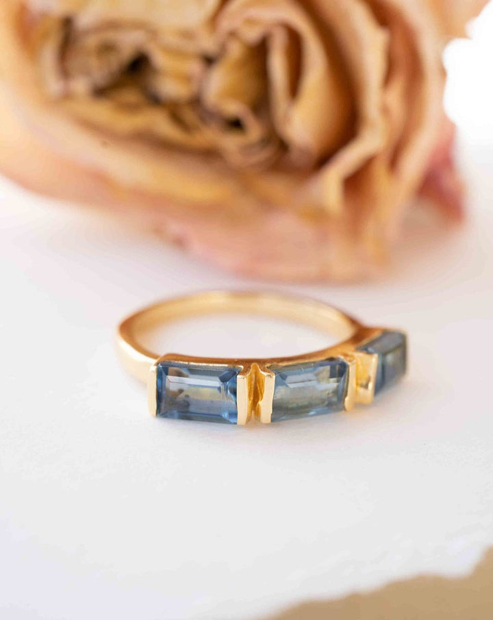 Iolite Hydro Ring