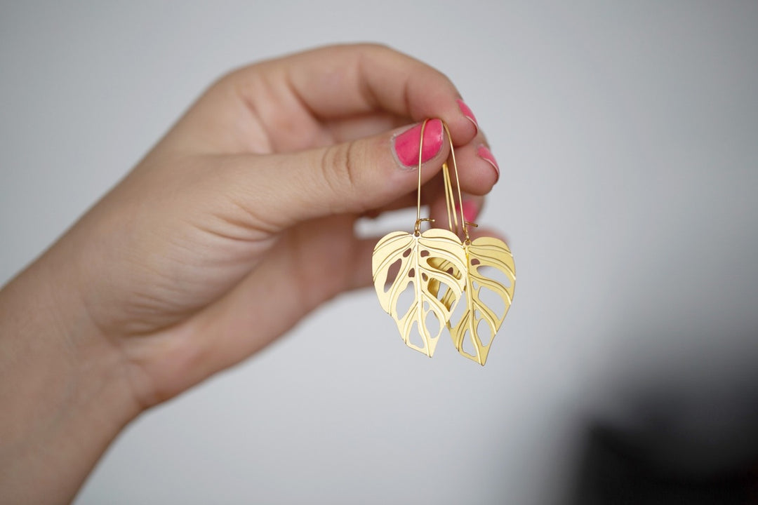 Monstera Adansonii Earrings Gold