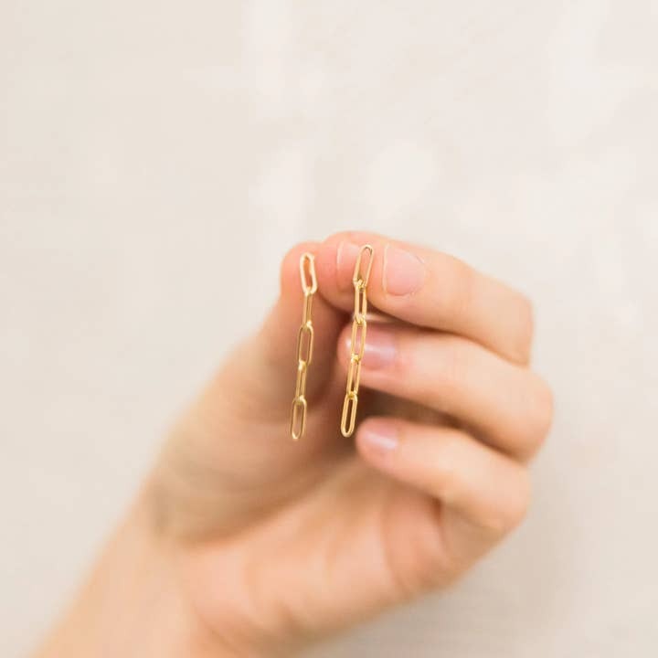 Paperclip Stud Earrings Gold