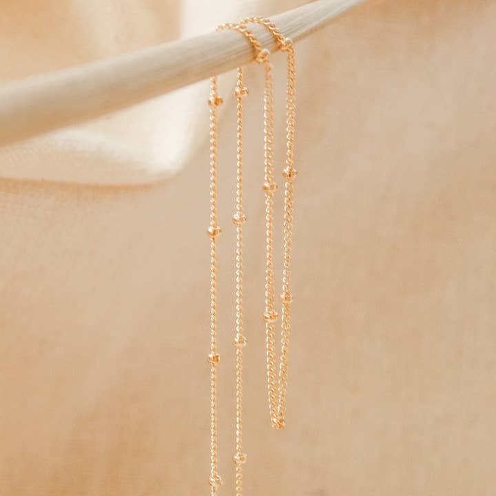 Satellite Chain Layering Necklace Gold