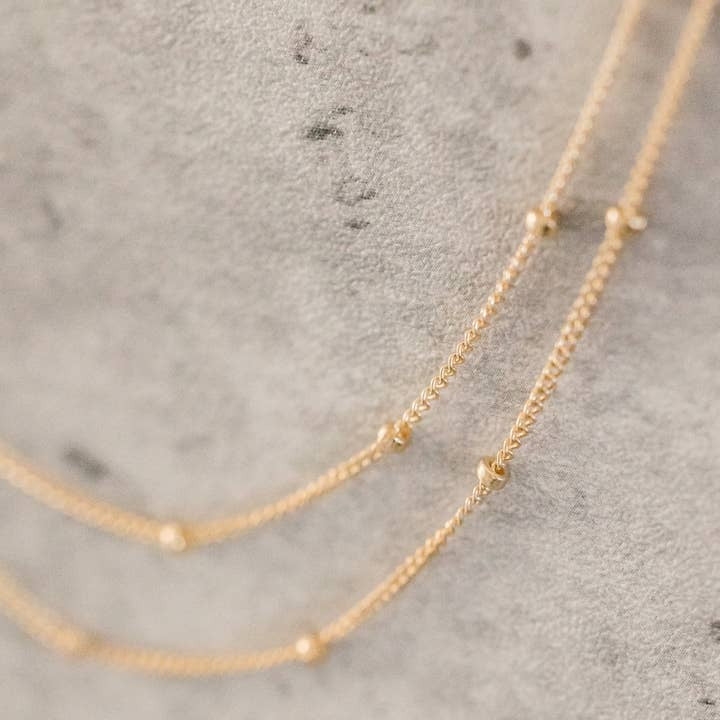 Satellite Chain Layering Necklace Gold