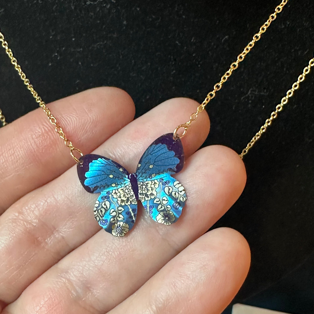 Blooming Butterfly Necklace Blue Radiance