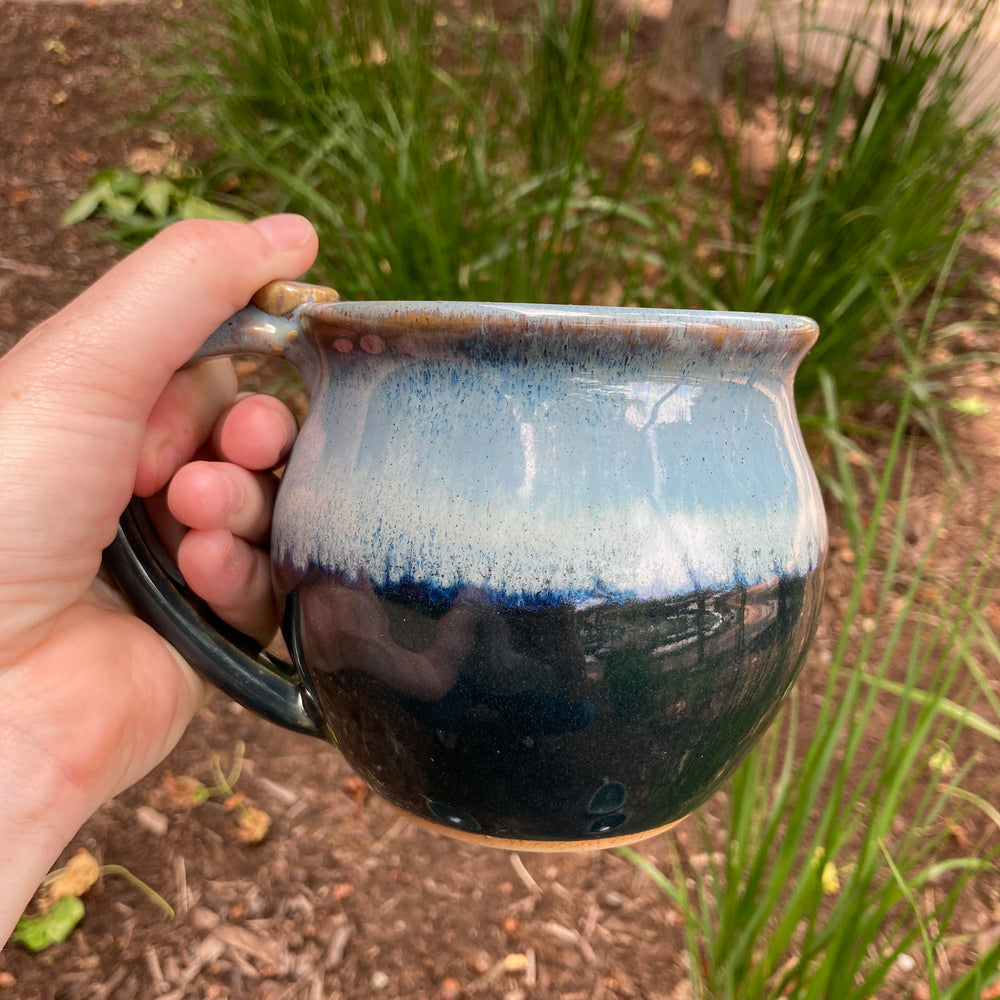 Globe Mug Blue + Crystal