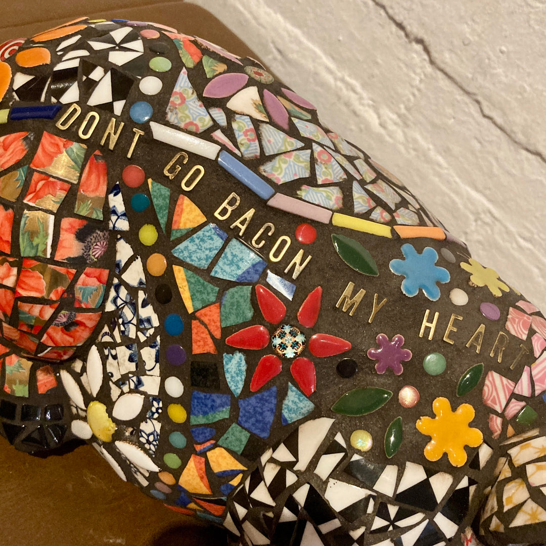 Roberta the Mosaic Pig