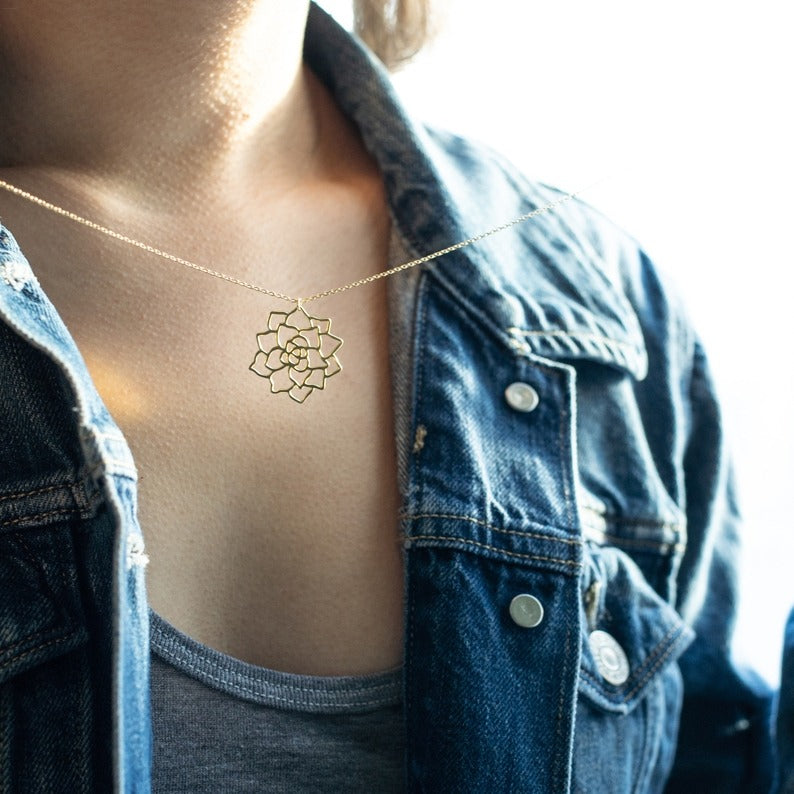 Succulent Necklace Gold