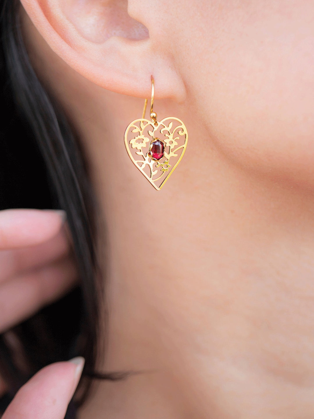 Blooming Heart Earrings Garnet/Gold