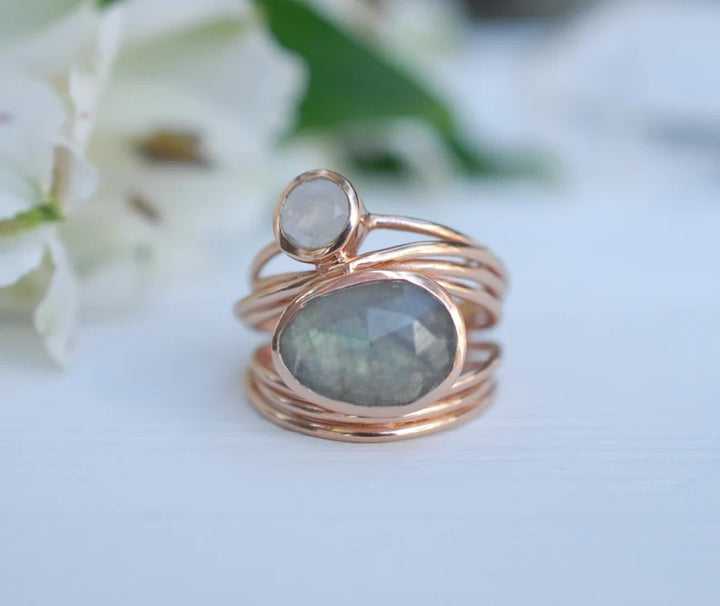 Bruna Ring Labradorite Moonstone 18k 9