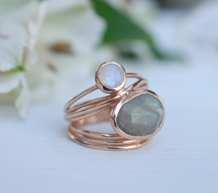 Bruna Ring Labradorite Moonstone 18k 9