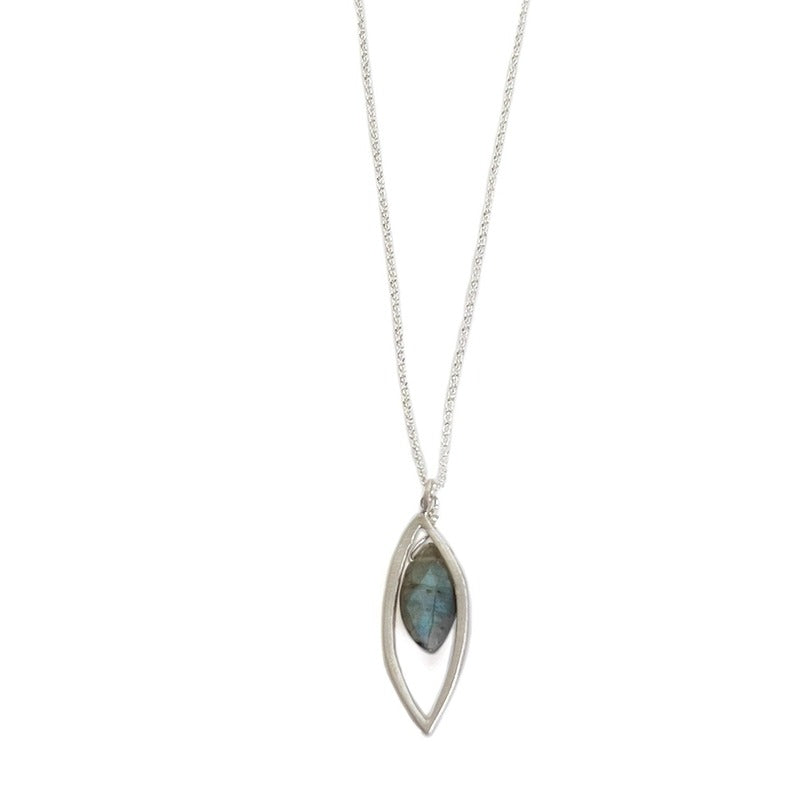 Small Leaf Labradorite Necklace Silver